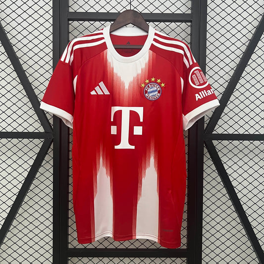 Camisola Bayern Munich 25/26