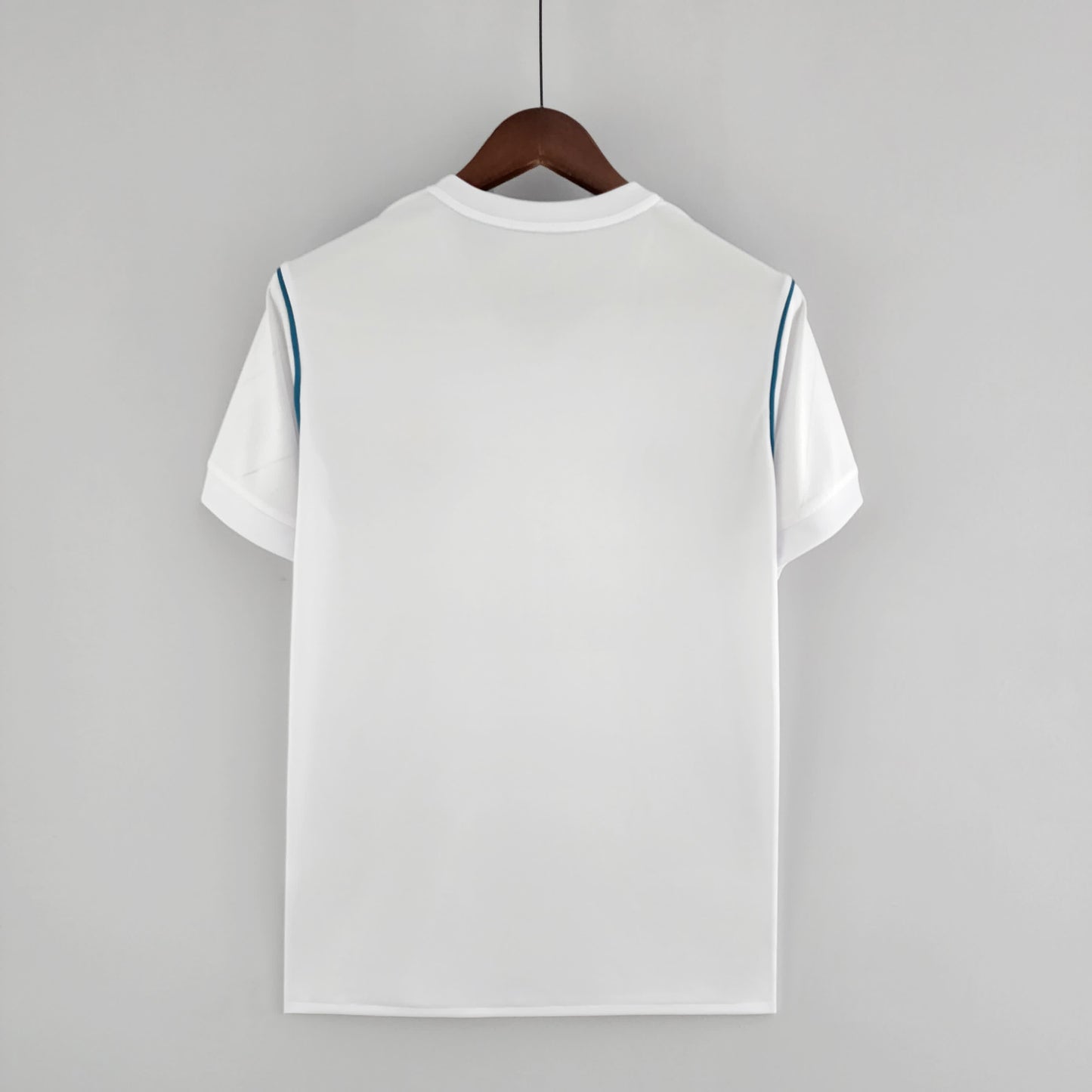 Camisola Retro Real Madrid 17/18