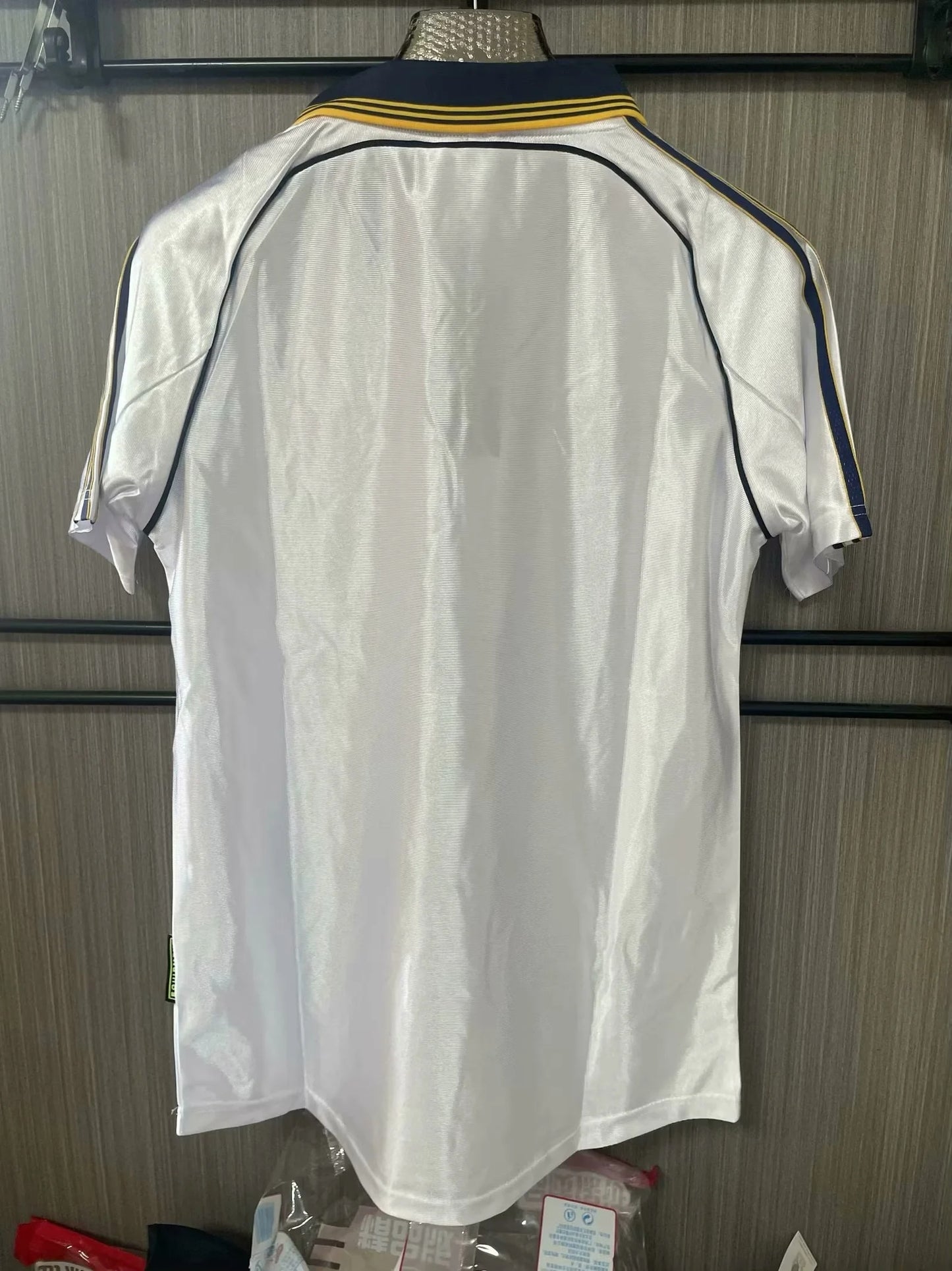Camisola Retro Real Madrid 98/99